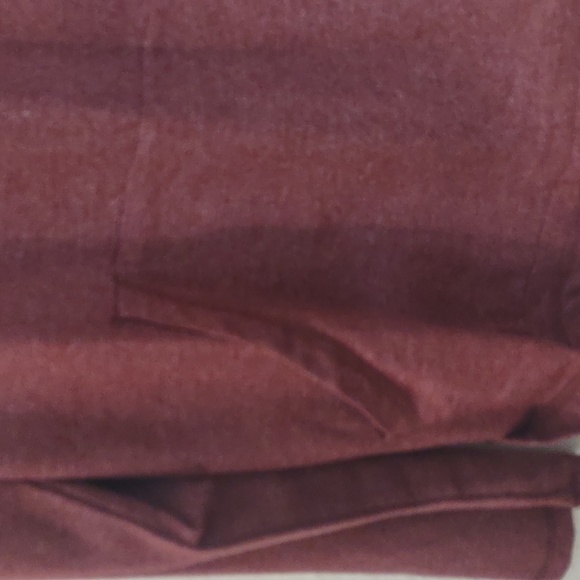 NWT SONOMA GOOD FOR LIFE LIGHTWEIGHT HOOD LONG SLEEVE SHIRT SIZEM COLOR BURGUNDY - Picture 6 of 10